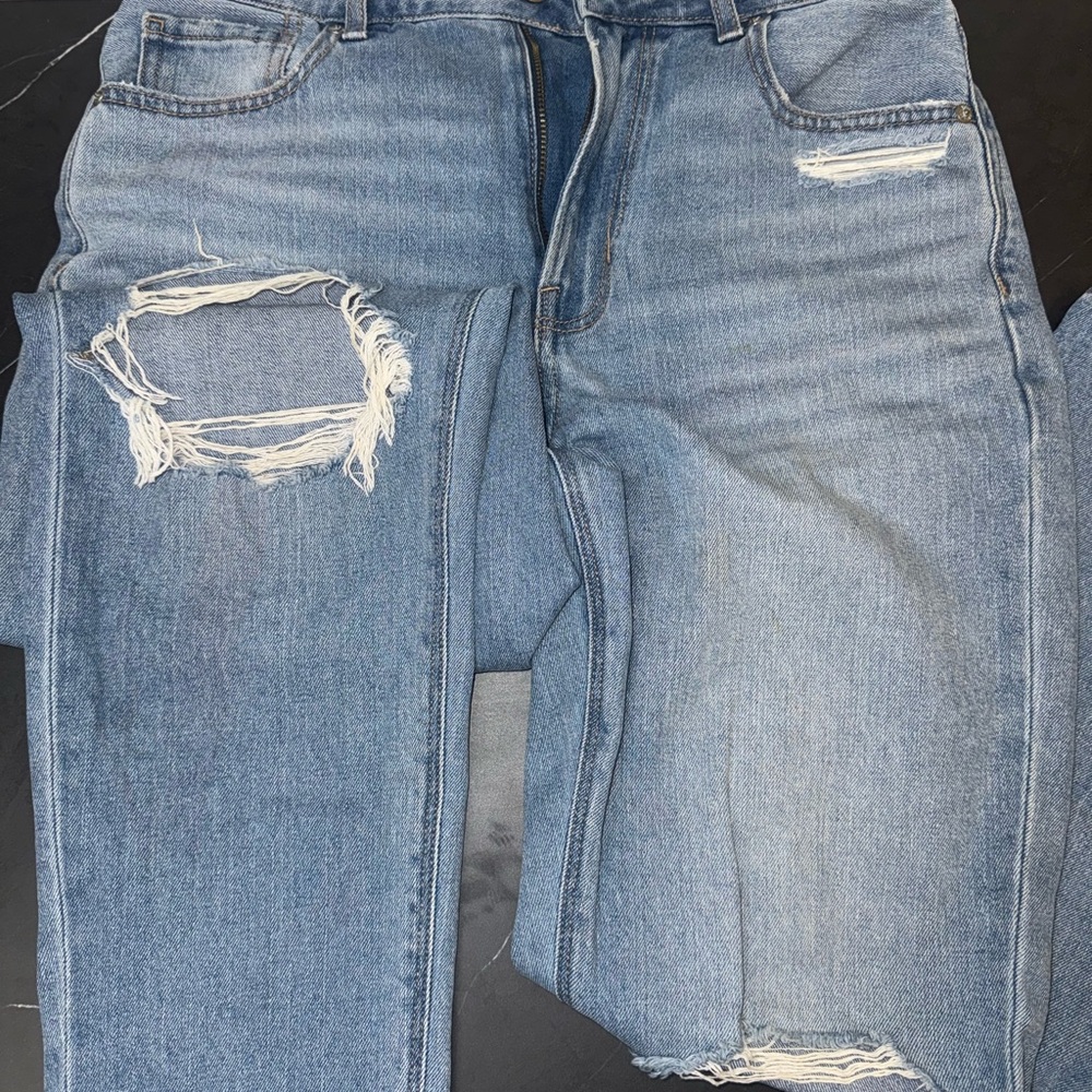 Stylish Ripped Blue Jeans